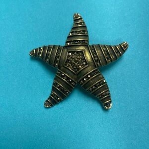 Elegant Starfish pin/pendant in Gold and amber rhinestones